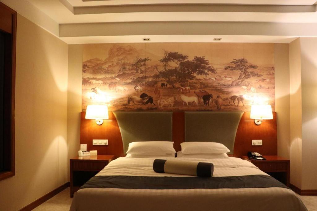 โรงแรมจินไห่ นิวเซ็นจูรี่ แกรนด์ หนิงไห่ Ninghai ภายนอก รูปภาพ